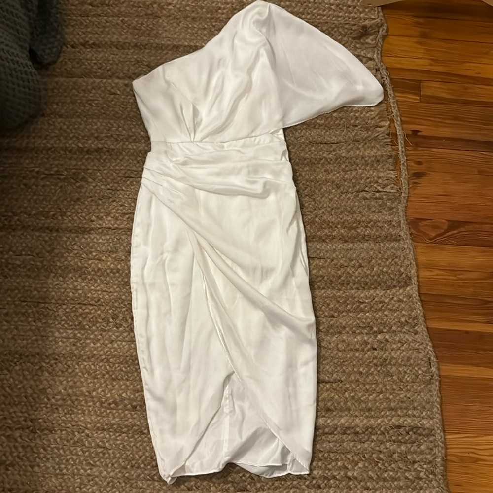 1 shoulder white dress